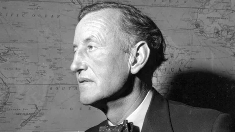Ian Fleming to James Bond